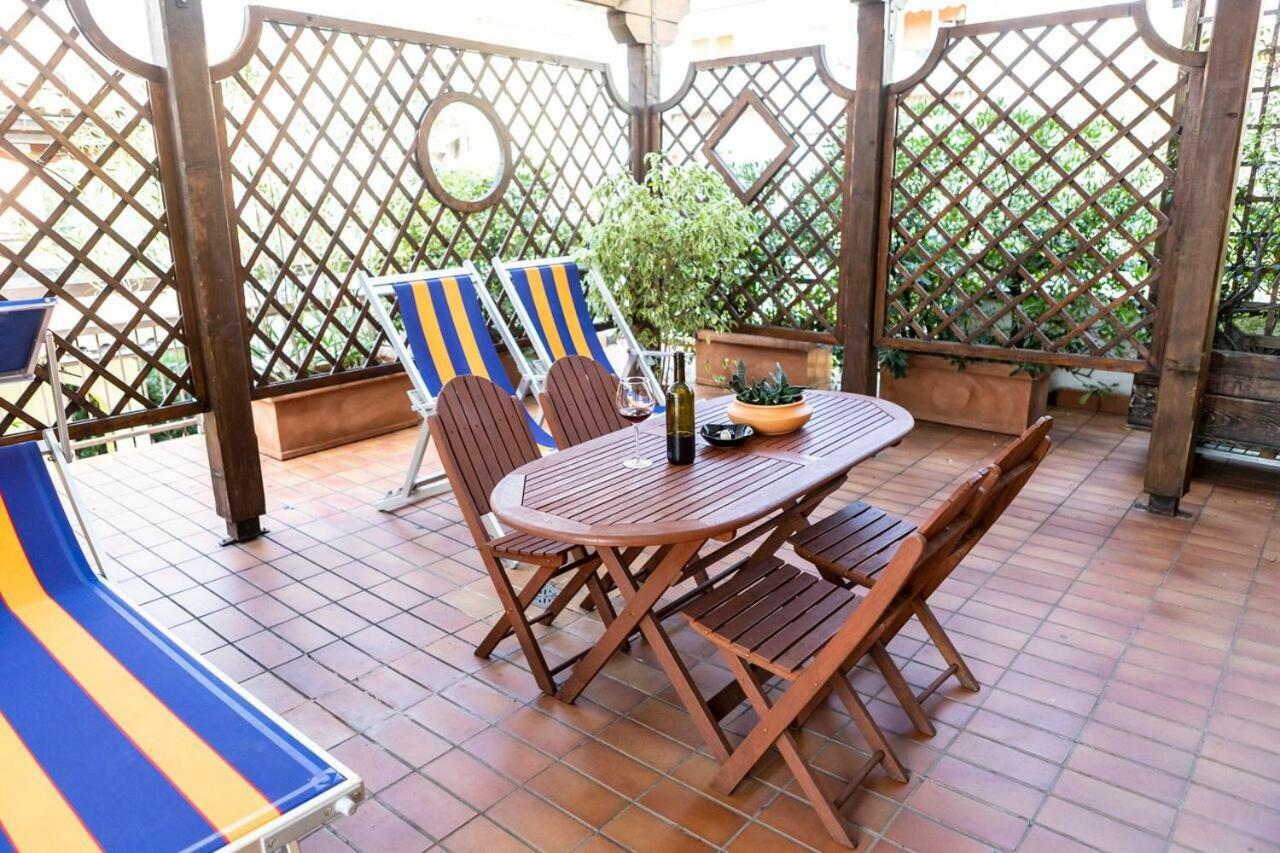 Appartamento La Terrazza Arco Buitenkant foto